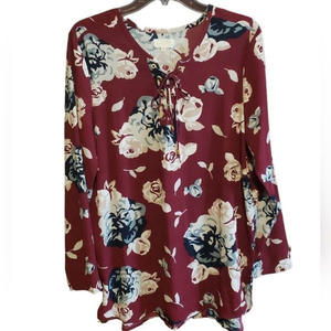 NWT Mud Pie Women's‎ Floral Blouse Size Medium